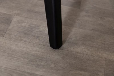 rowan-dining-table-leg-close-up-black
